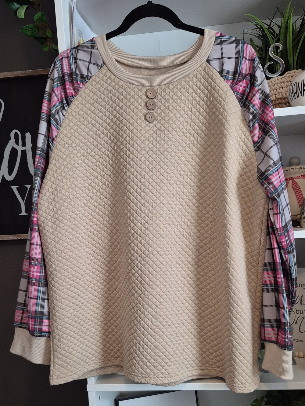 Woman's Quilted Raglan Top with Pink Plaid Sleeves